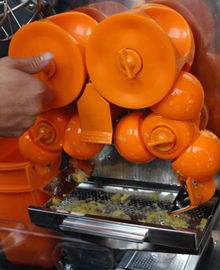 Máquina alaranjada comercial do Juicer de XC-2000C, auto extrator do suco do citrino para a loja